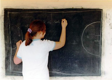 Sharon Kelly: School moving drawing , 2001, work in progress, photograph, 42 x 59 cm ; courtesy the artist